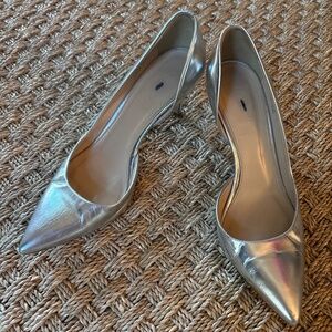 Silver d’orsay pumps
